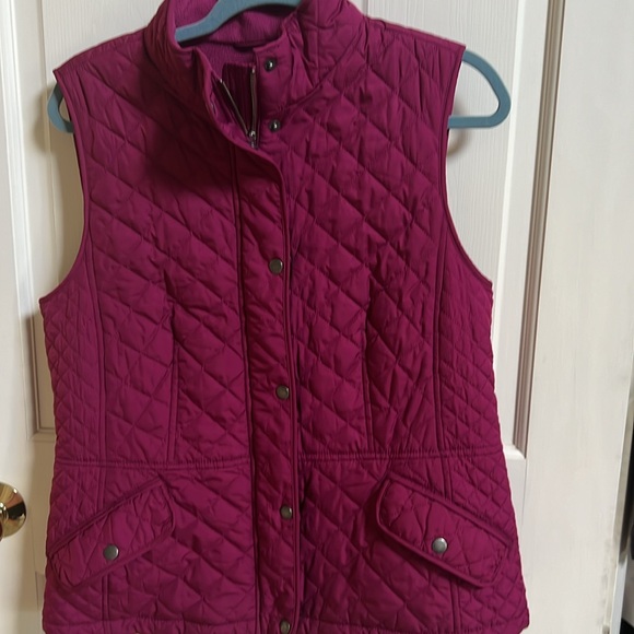 Talbots quilted Vest Fleece lined size Large - Rarely worn. Great condition - Picture 4 of 6